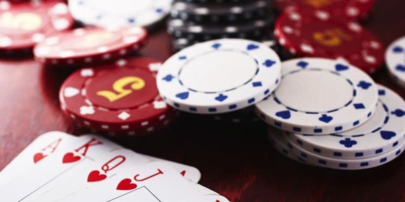 Thần bài trực tuyến: Khám phá thế giới Casino ảo đỉnh cao